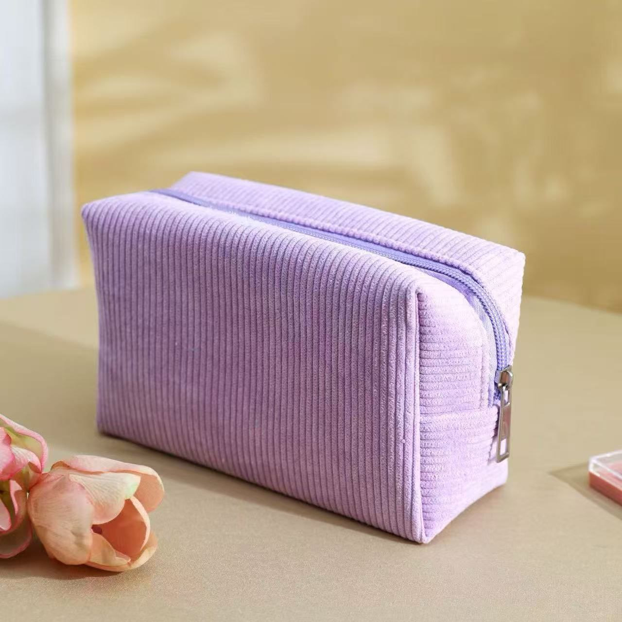 Ribbed Pouch