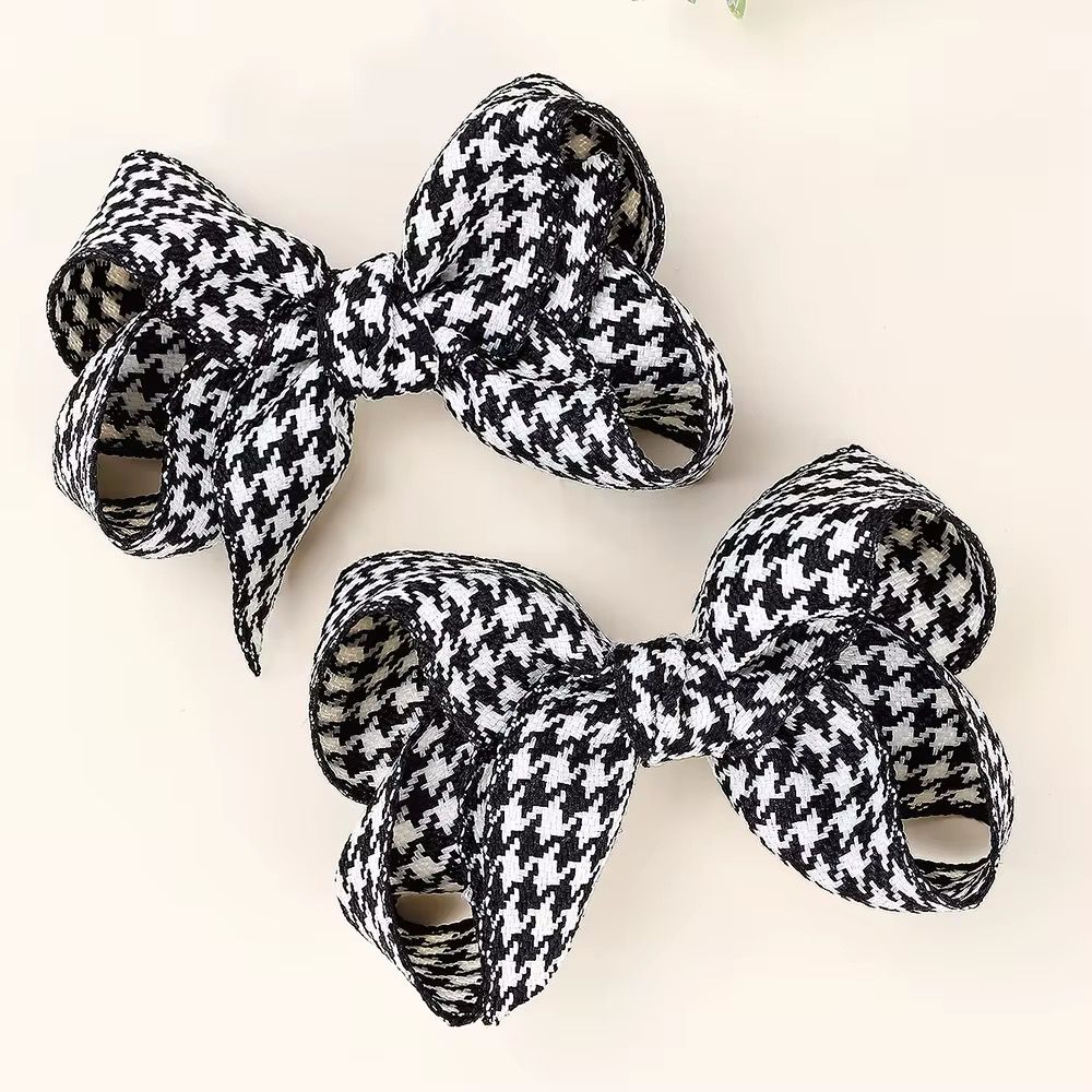 Sam Houndstooth Hair Clip